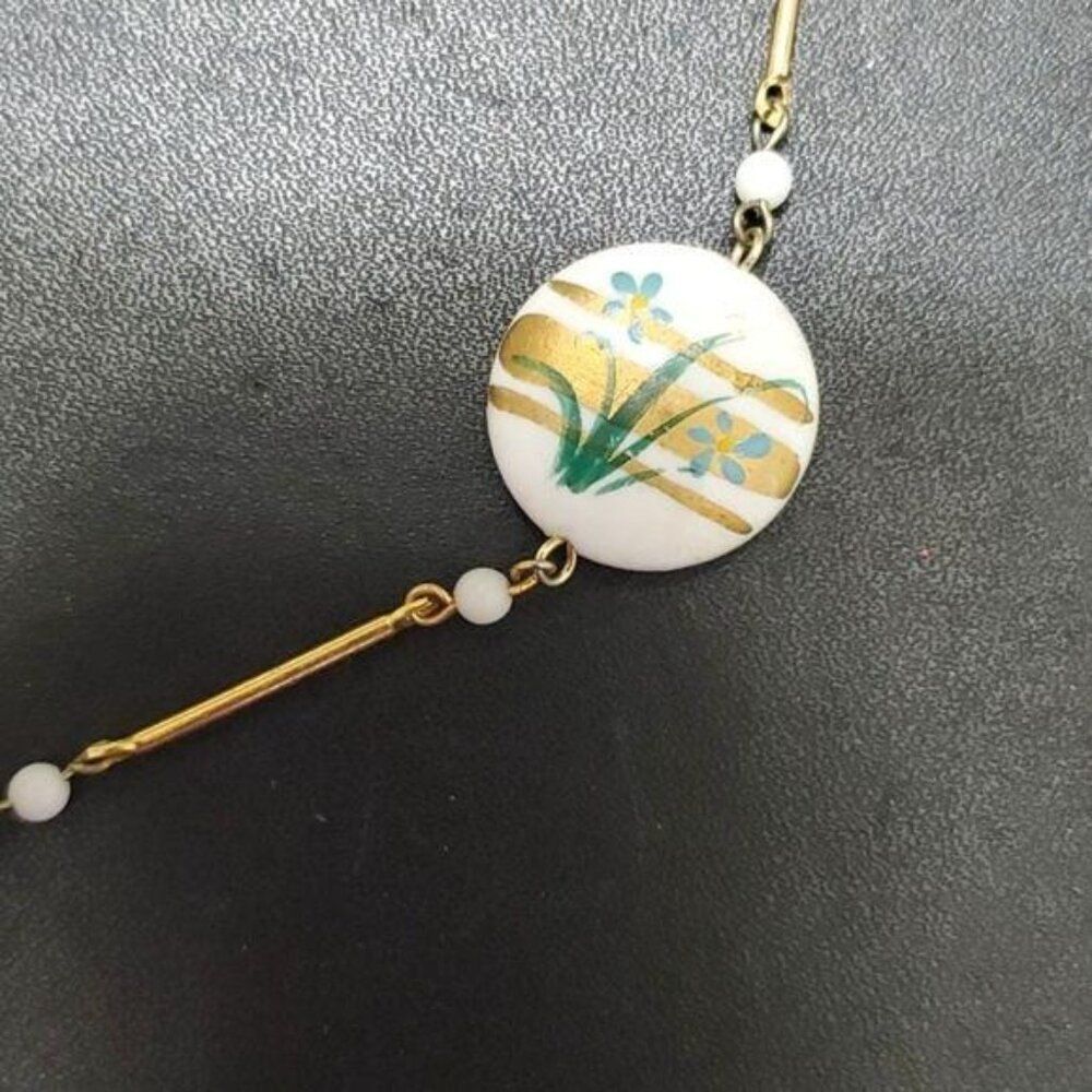 Vintage gold tone flower necklace 18" - Picture 4 of 10